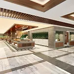 Moevenpick Airport Hotel 5*