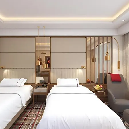 Moevenpick Airport Hotel 5*