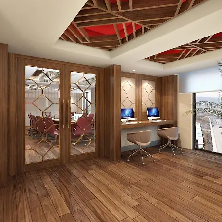 Hotel Moevenpick Airport 5*