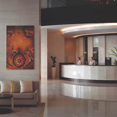 Moevenpick Airport 5*