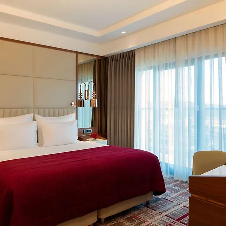 Moevenpick Airport 5* Istanbulská provincie