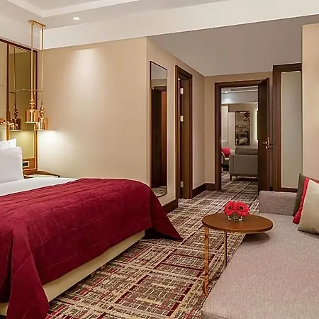 Moevenpick Airport Hotel