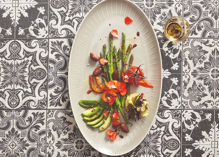 Moevenpick Airport 5*